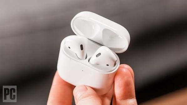 Apple AirPods 2nd generation